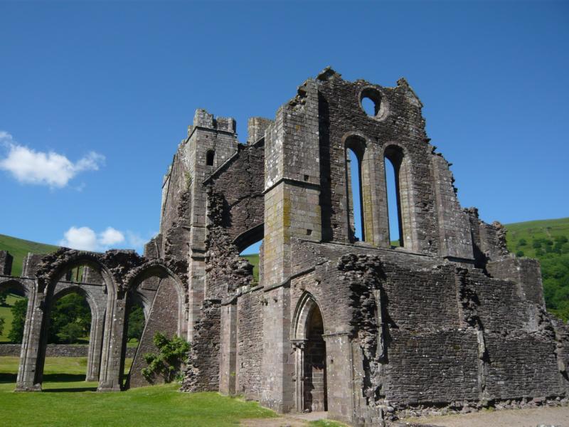 K800_P1000124.JPG - Llanthory Priory