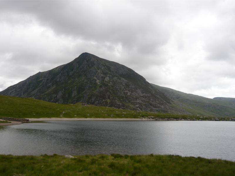 K800_P1000431.JPG - Llyn Idwal mit Pen Yr Ole Wen